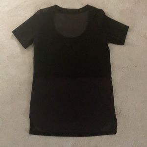 Lululemon t shirt
